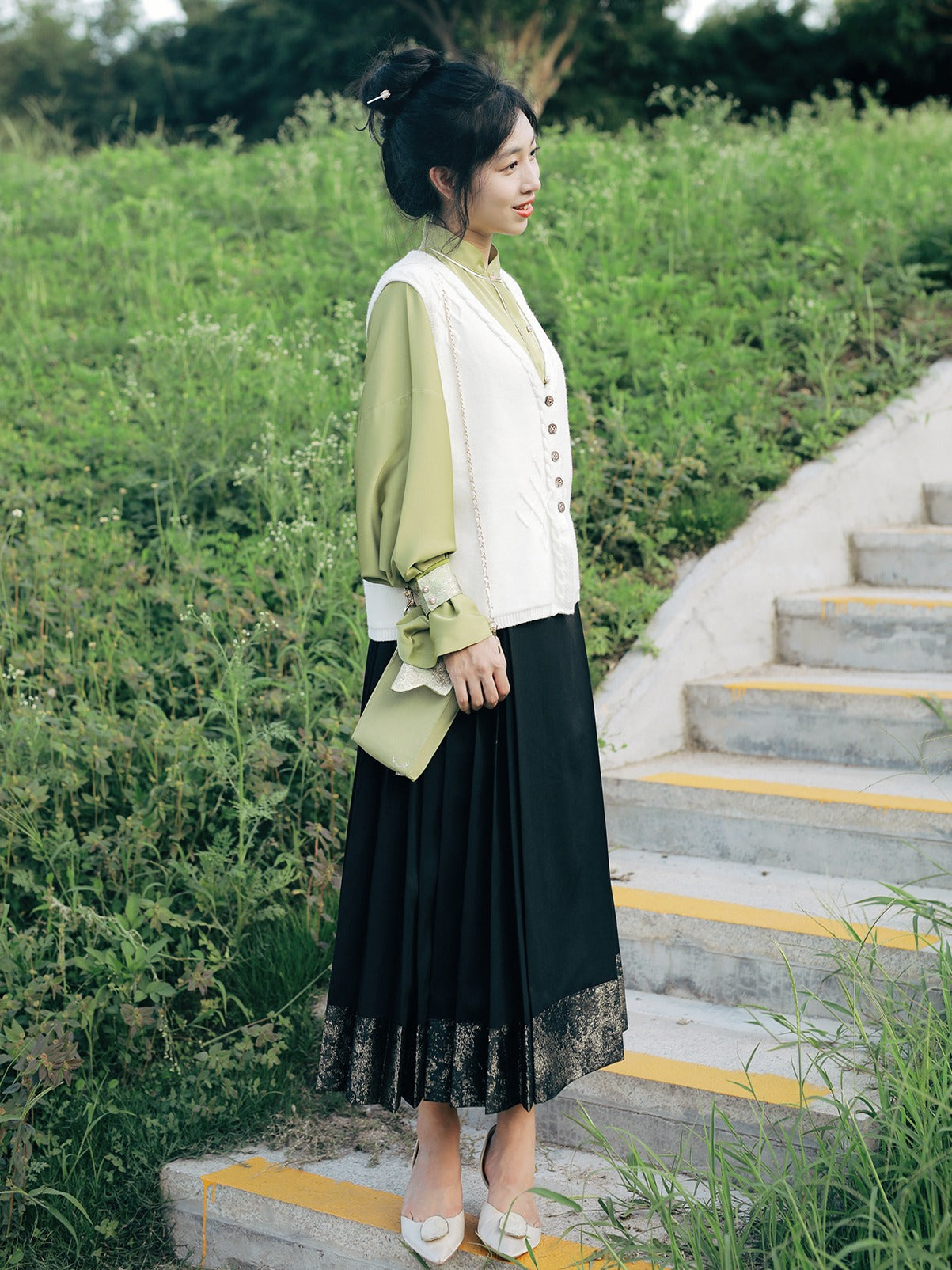 20、Qingqiu Xiao Lu Shui Ming Hanfu improved placket stand-up collar shirt green mid-length horse skirt autumn Tang jacket waistcoat