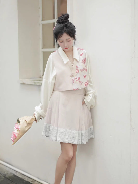 54 Cherry Cloud Xiao Lu Shui Revamped Ming Dynasty Short Zipped Horse-face Skirt with Jacquard Tang-style Vest, Suitable for Daily Hanfu Wear by Petite Figures in Autumn.