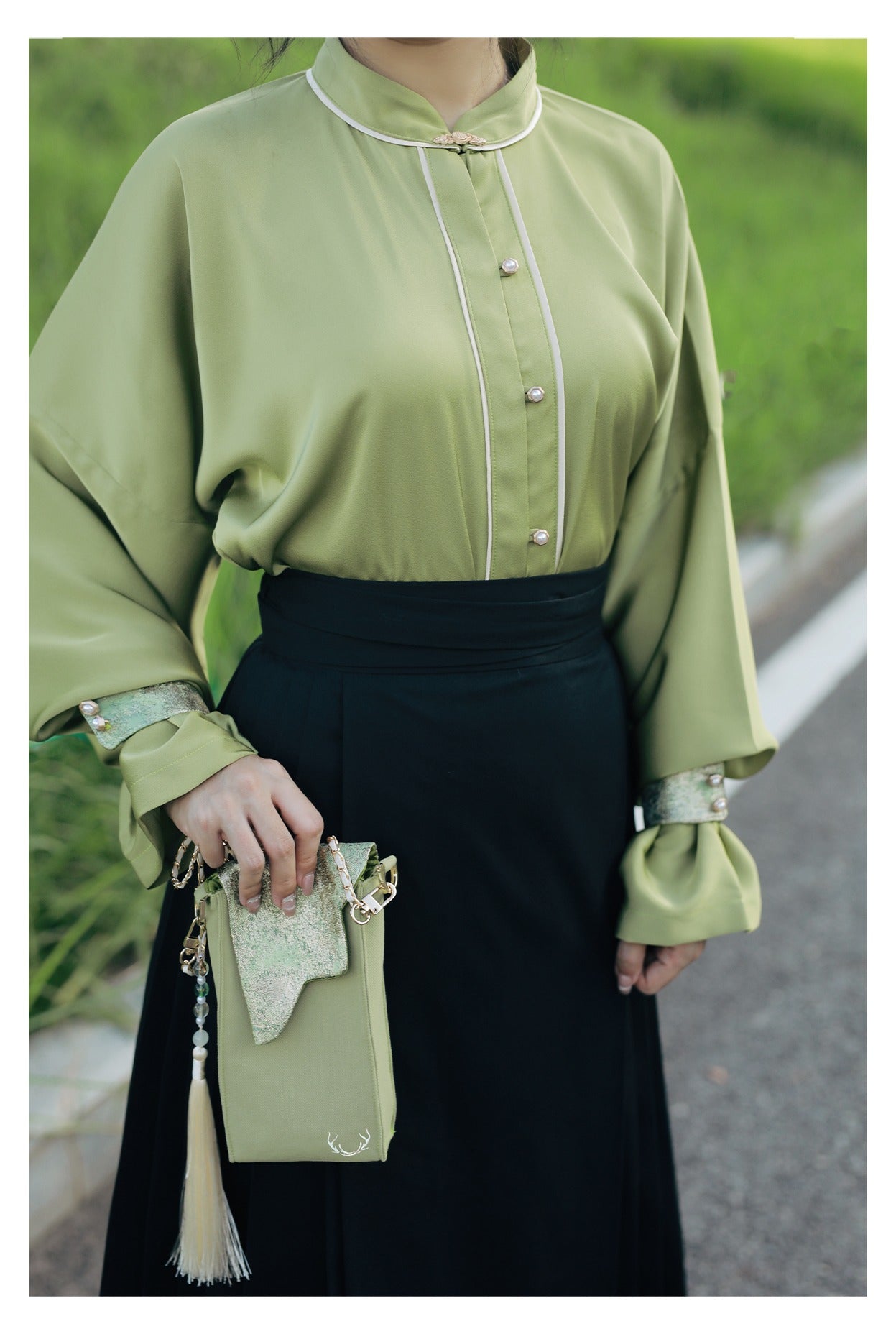 20、Qingqiu Xiao Lu Shui Ming Hanfu improved placket stand-up collar shirt green mid-length horse skirt autumn Tang jacket waistcoat