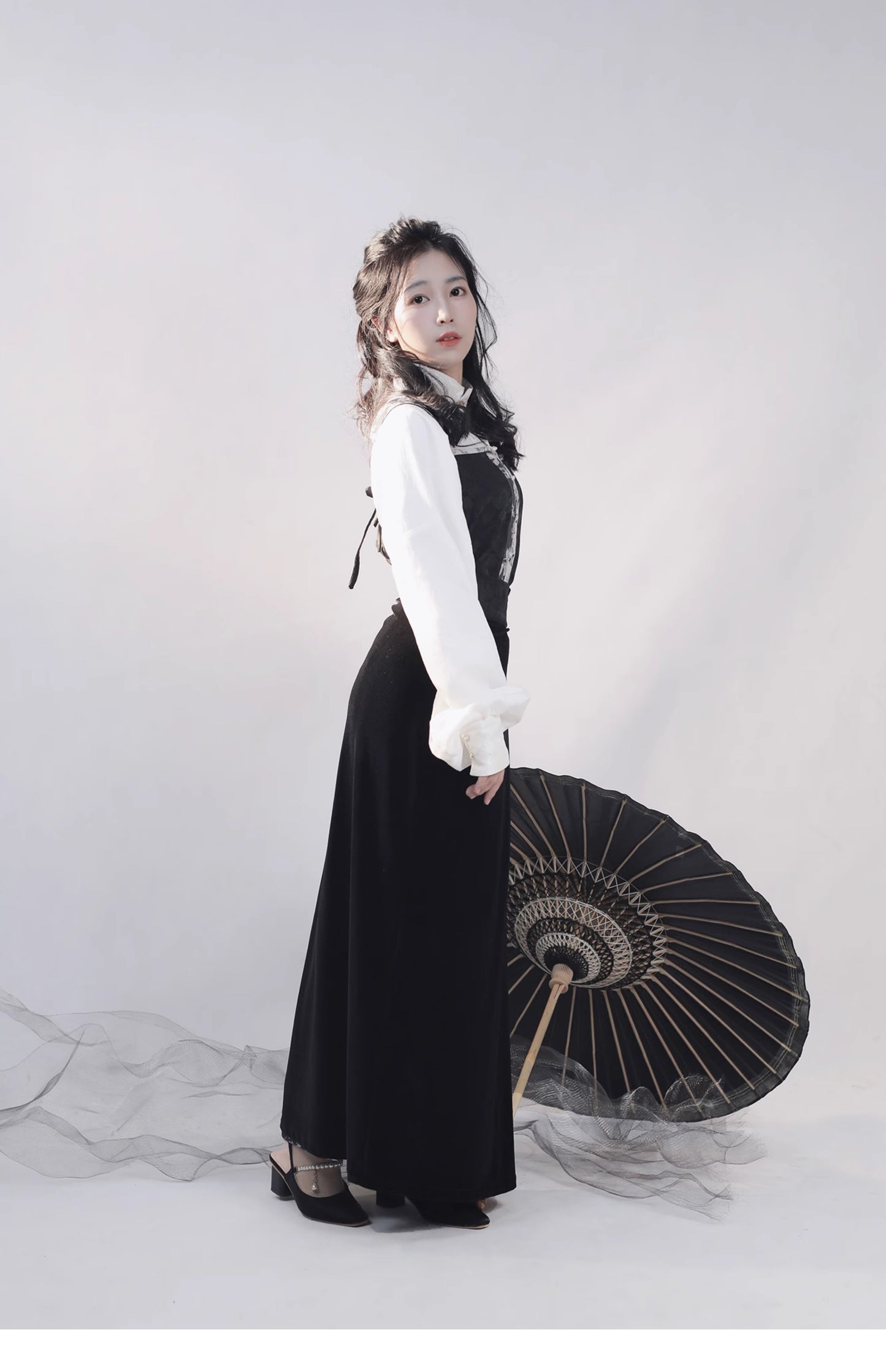 37 Frosty Moon Night Xiao Lu Shui Element Traditional Chinese Clothing, Autumn Collection, Black & White Jacquard, Cool Velvet, Song Dynasty Swirling Skirt, Stand Collar, Ming Dynasty-style Main Waistband