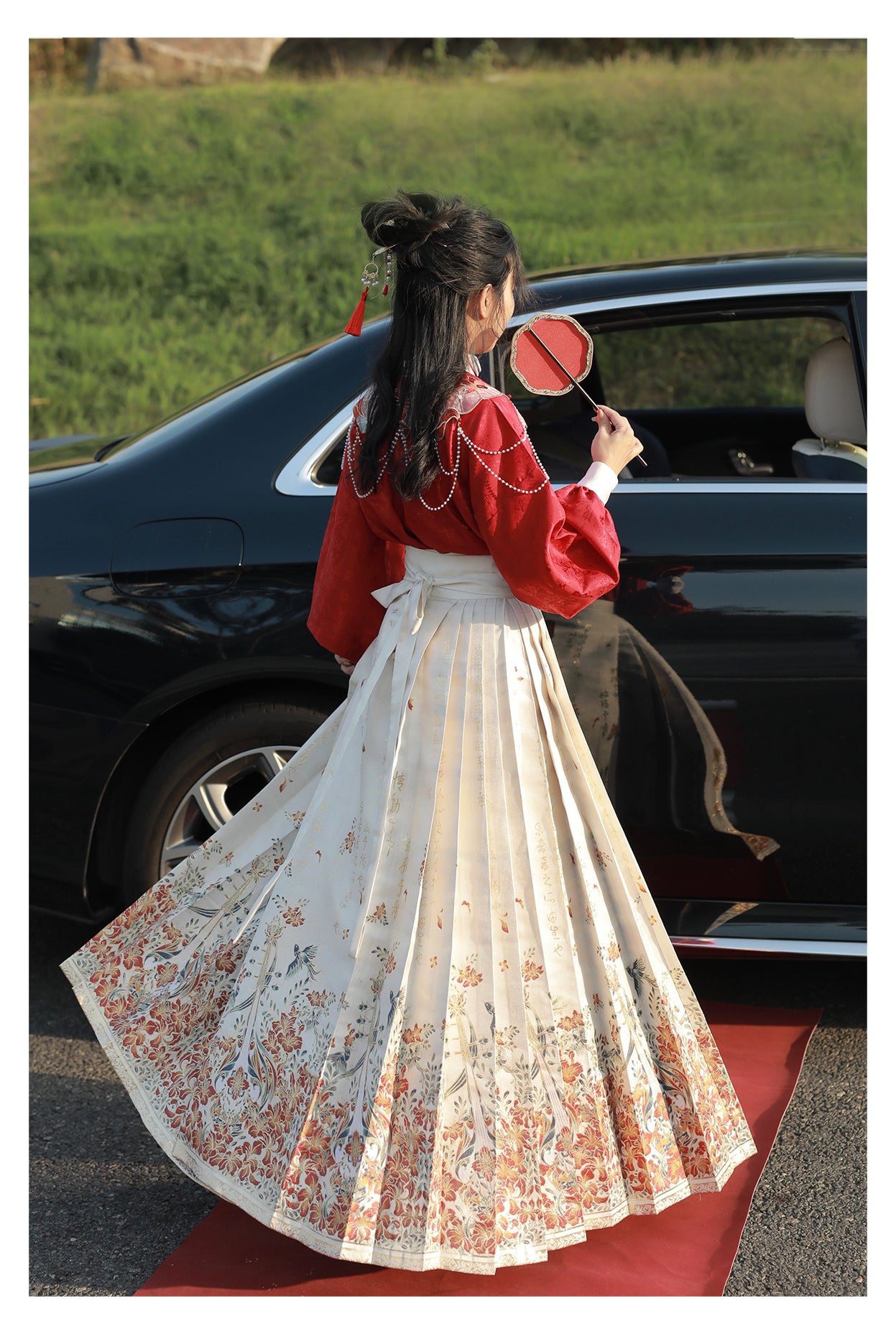 [Melodious Phoenix Flower] Ming-style Hanfu Brocade Horseface Skirt - White