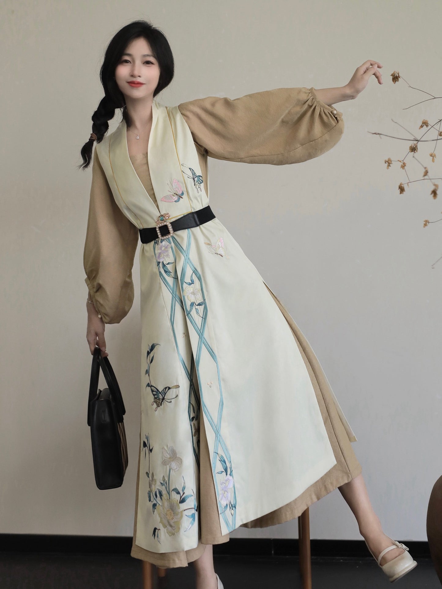 40 Xiao Lu Shui Little Prince Original Design Chinese Style, Improved Ming Dynasty Style, Asymmetrical Skirt with Embroidery, Pi Jia Jacket Dress, Perfect for Early Autumn Daily Commute