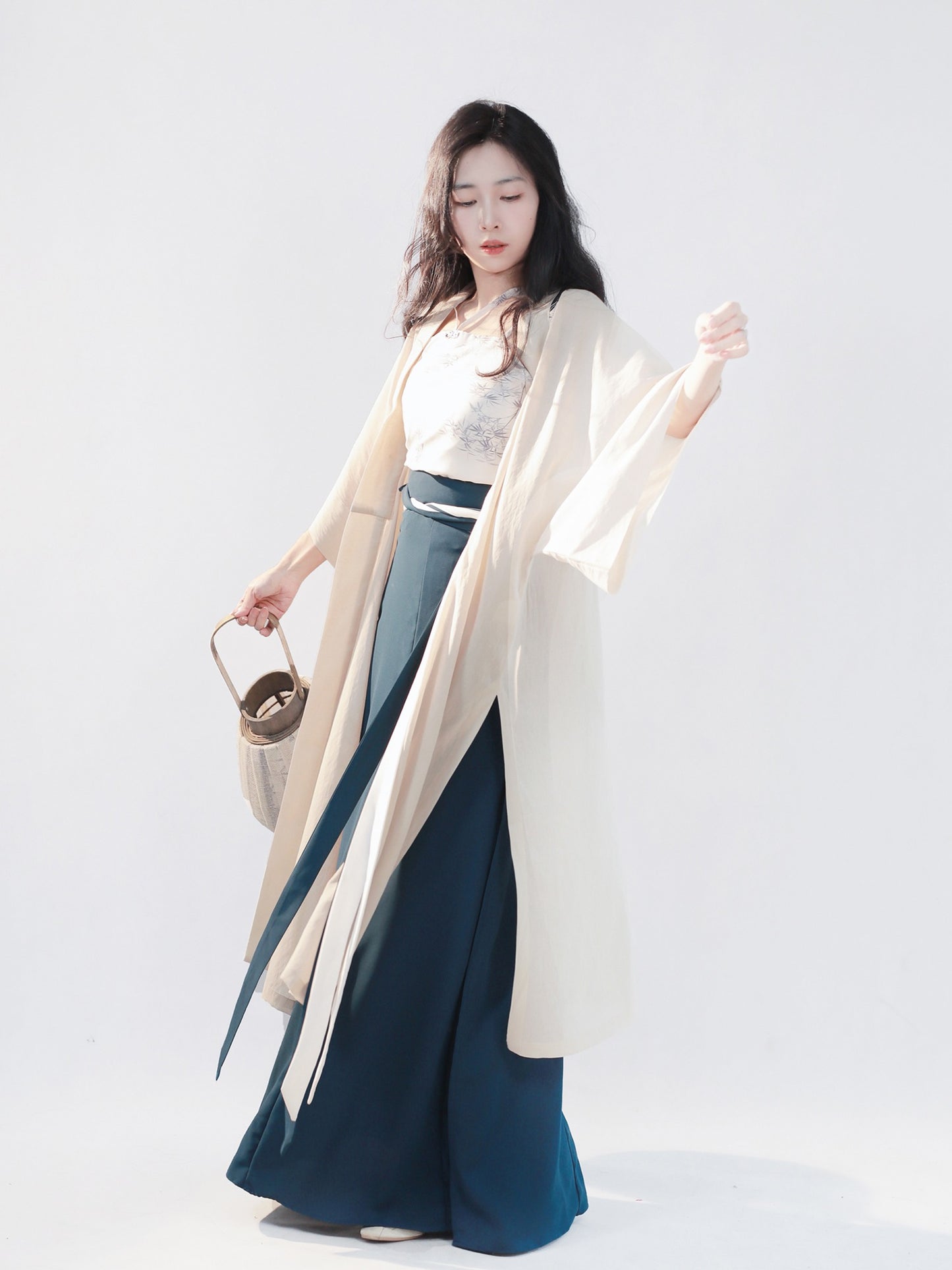 50 Xiao Lu Shui's original Hanfu Tang made waist-length eight-broken skirt improved straight collar placket Changgan Temple spring and summer suspender daily