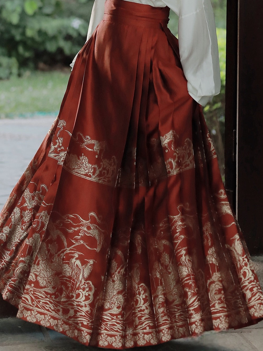 21、Xiao Lu Shui, Bailuzhou, Chinese Weaving Golden Horse Face Skirt, Red Toasting Dress, Suit, Door Dress, Wedding Dress, Wedding Dress