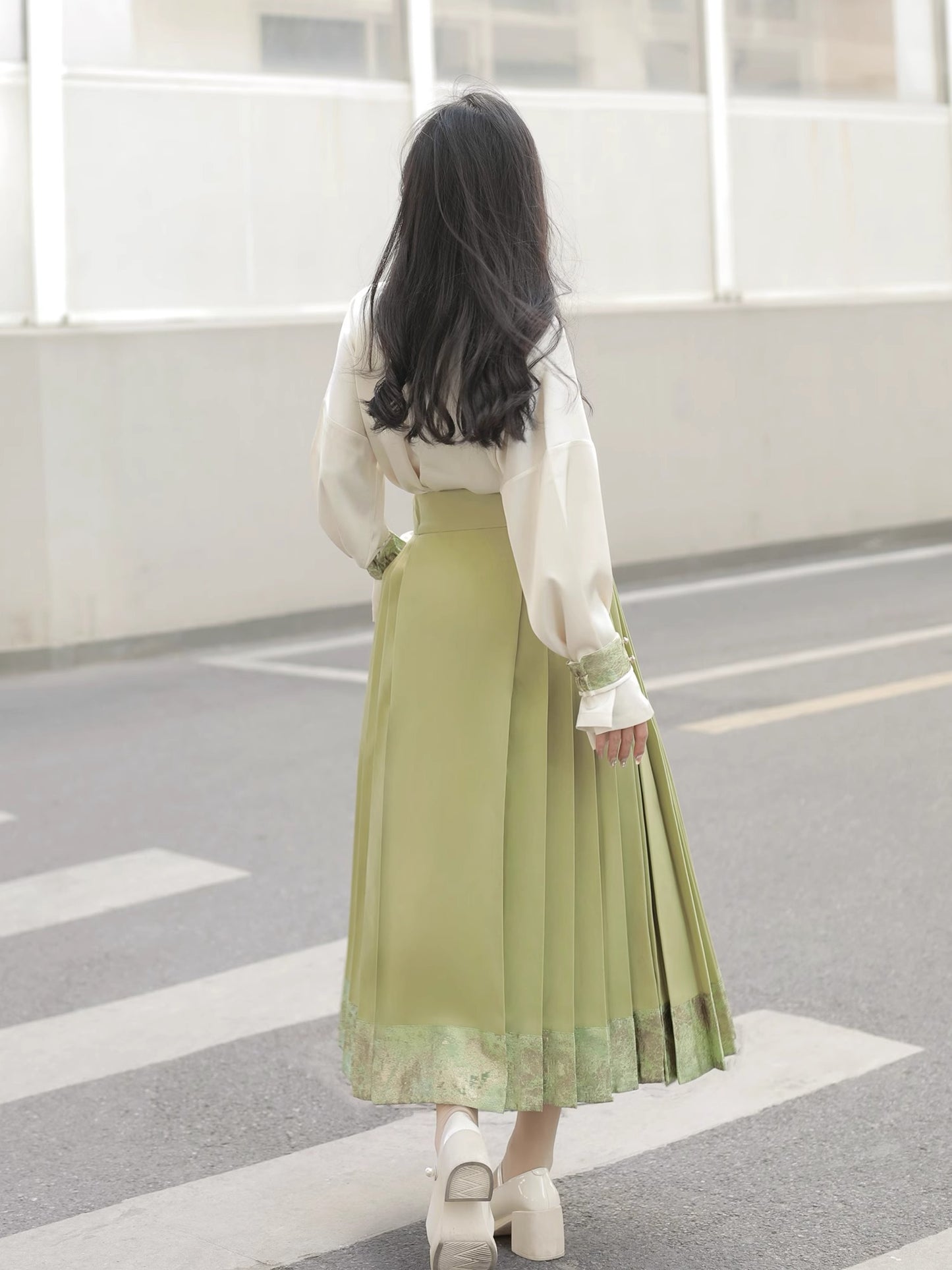 39 Jade Green Cup Xiao Lu Shui Hanfu Improved Ming Dynasty Style, Cross-Front Stand Collar Shirt with Sleeve Covers, Zippered Horseface Skirt, Perfect for Autumn Daily Commute