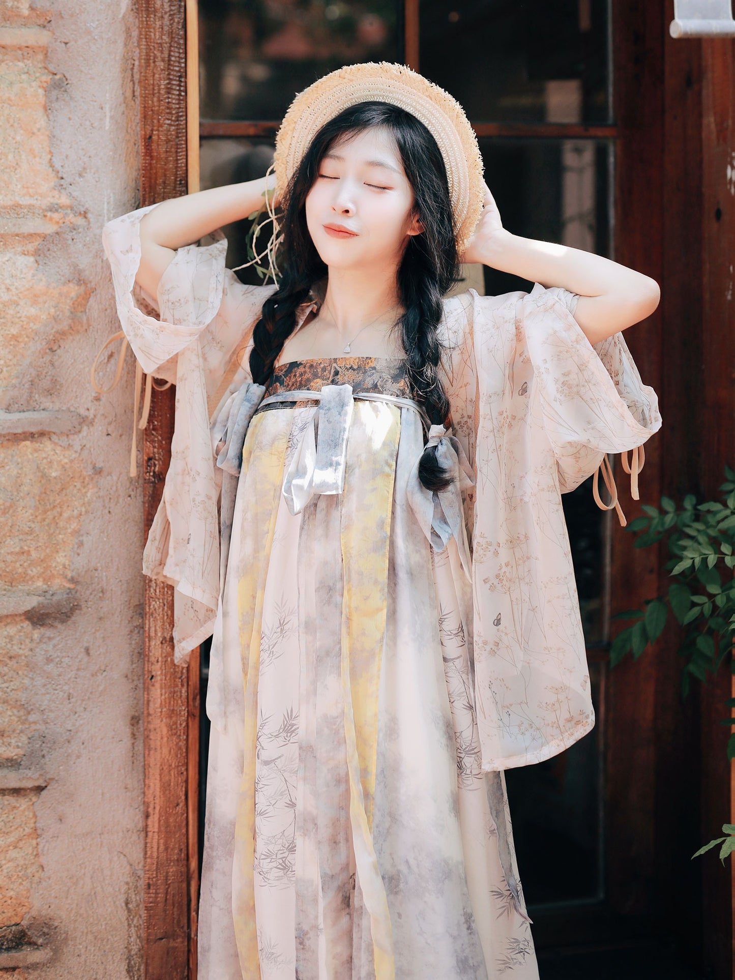 56 Zhuang Zhou's Dream Xiao Lu Shui Original Tang Dynasty-inspired Hanfu Dress with Han Elements, A New Chinese-style Chiffon Halter Dress for Spring and Summer, Fairy-like & Breathable.