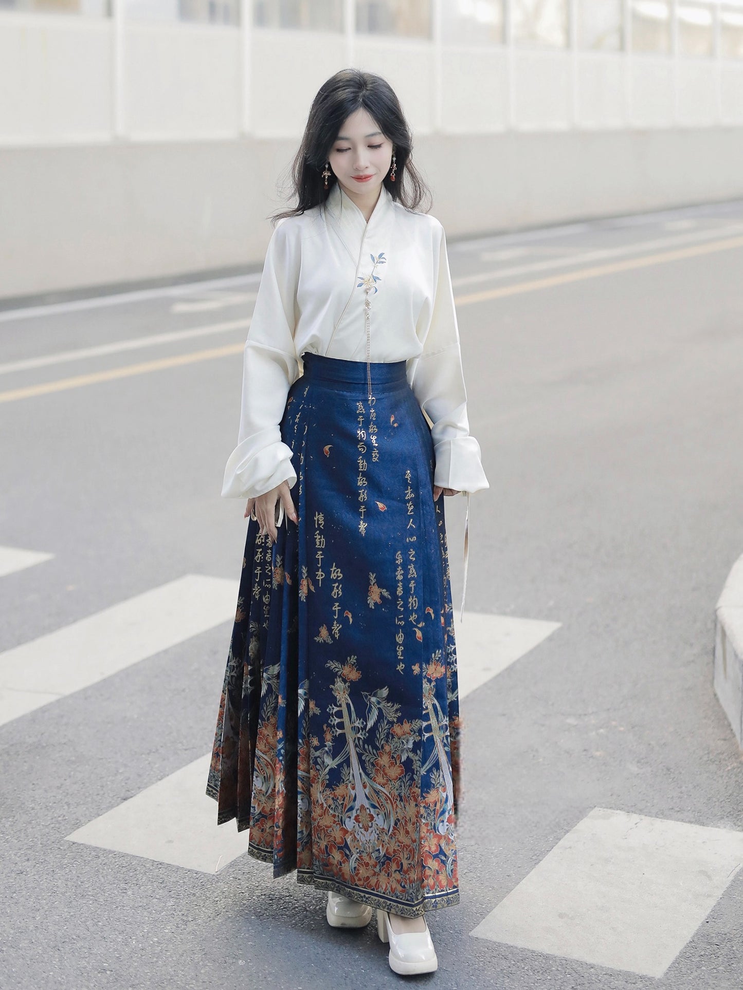 23、Melodious music, Phoenix Flower, Xiao Lu Shui, Original Hanfu Song Dynasty Cross Collar Shirt with Airplane Sleeves, Ming Dynasty Brocade Horseface Skirt, Petite Size