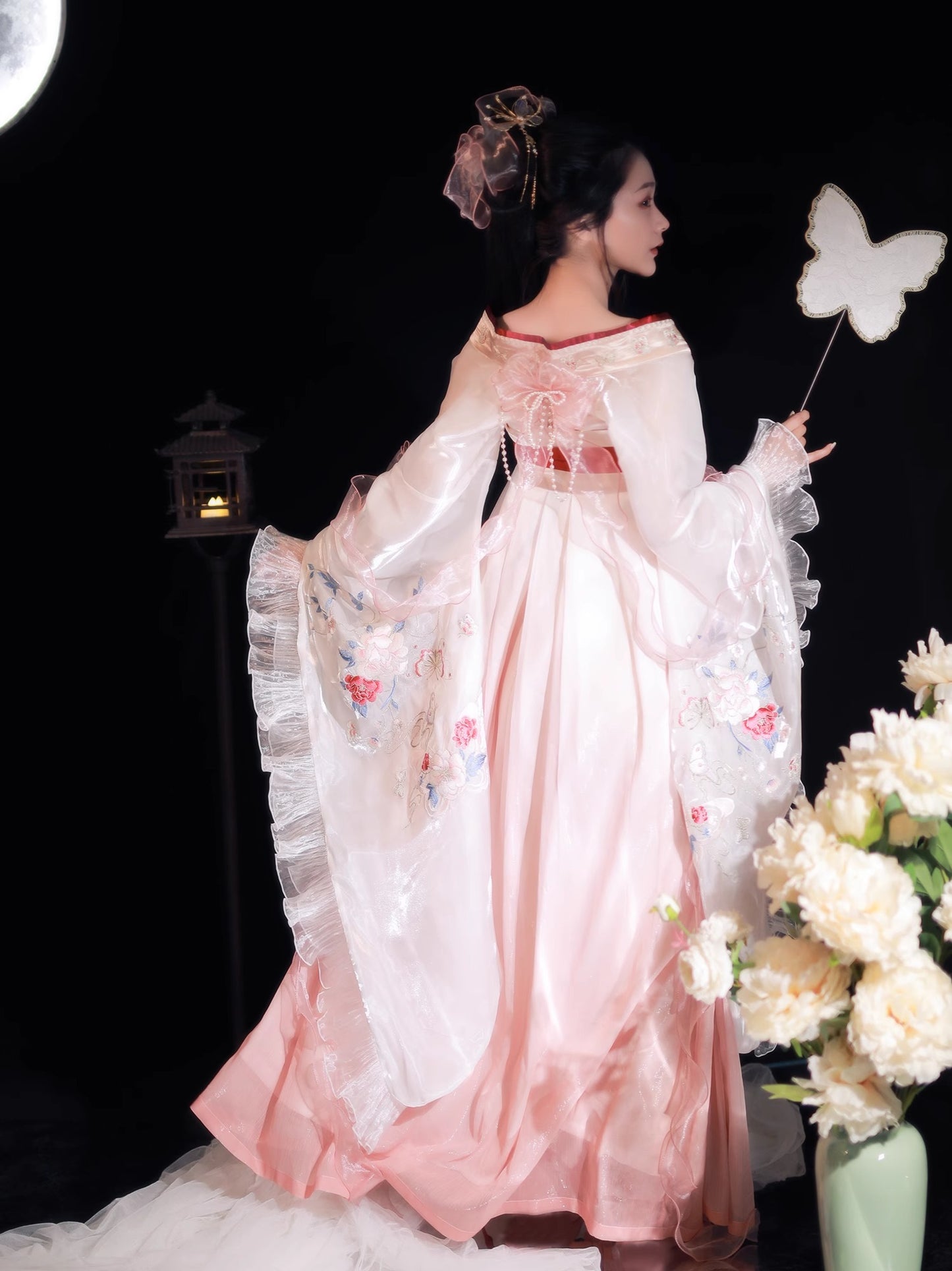 15 Flowing Fragrance Ode: Dawn Deer Water Original Hanfu Ancient Costume for Women, Pink Han-Style Elements from the Wei, Jin, Southern, and Northern Dynasties, Full-Length Sleeves, Chest-Hugging, Embroidered