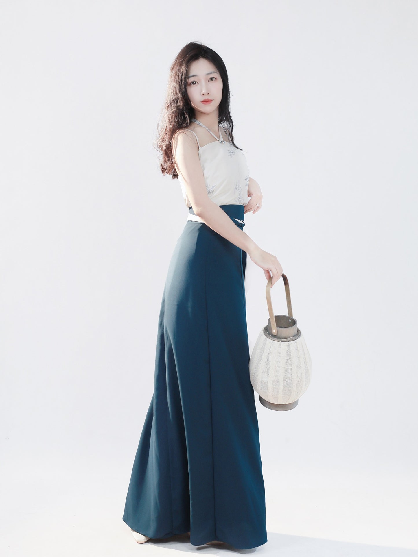 50 Xiao Lu Shui's original Hanfu Tang made waist-length eight-broken skirt improved straight collar placket Changgan Temple spring and summer suspender daily