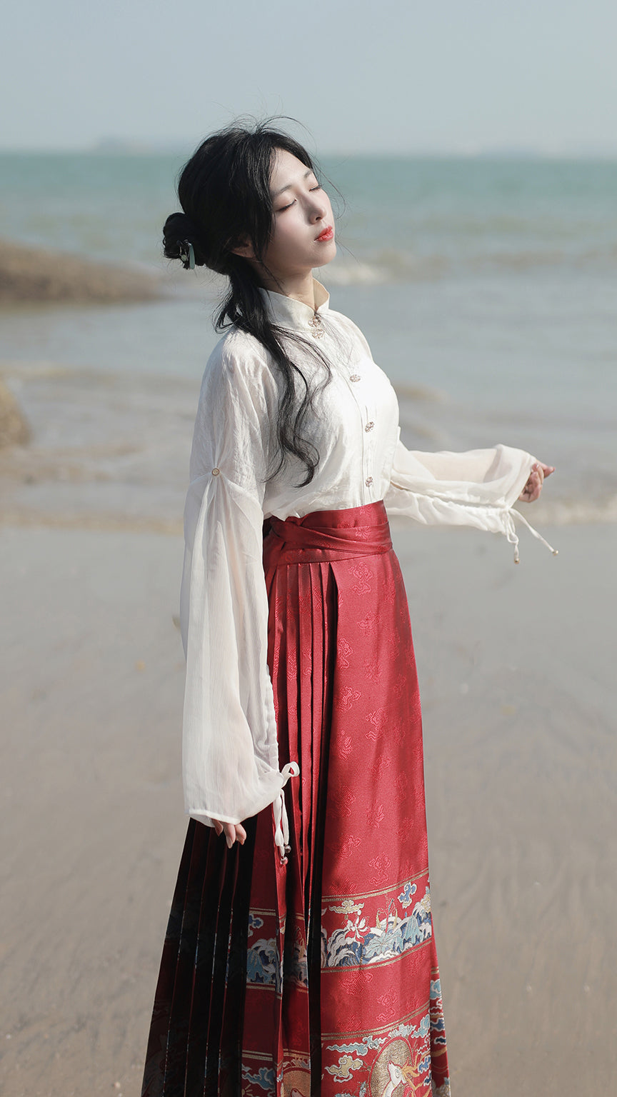 [Deer Spirit Shaking the Sea]Traditional Chinese Ming-style Red Brocade Mid-length Horseface Skirt