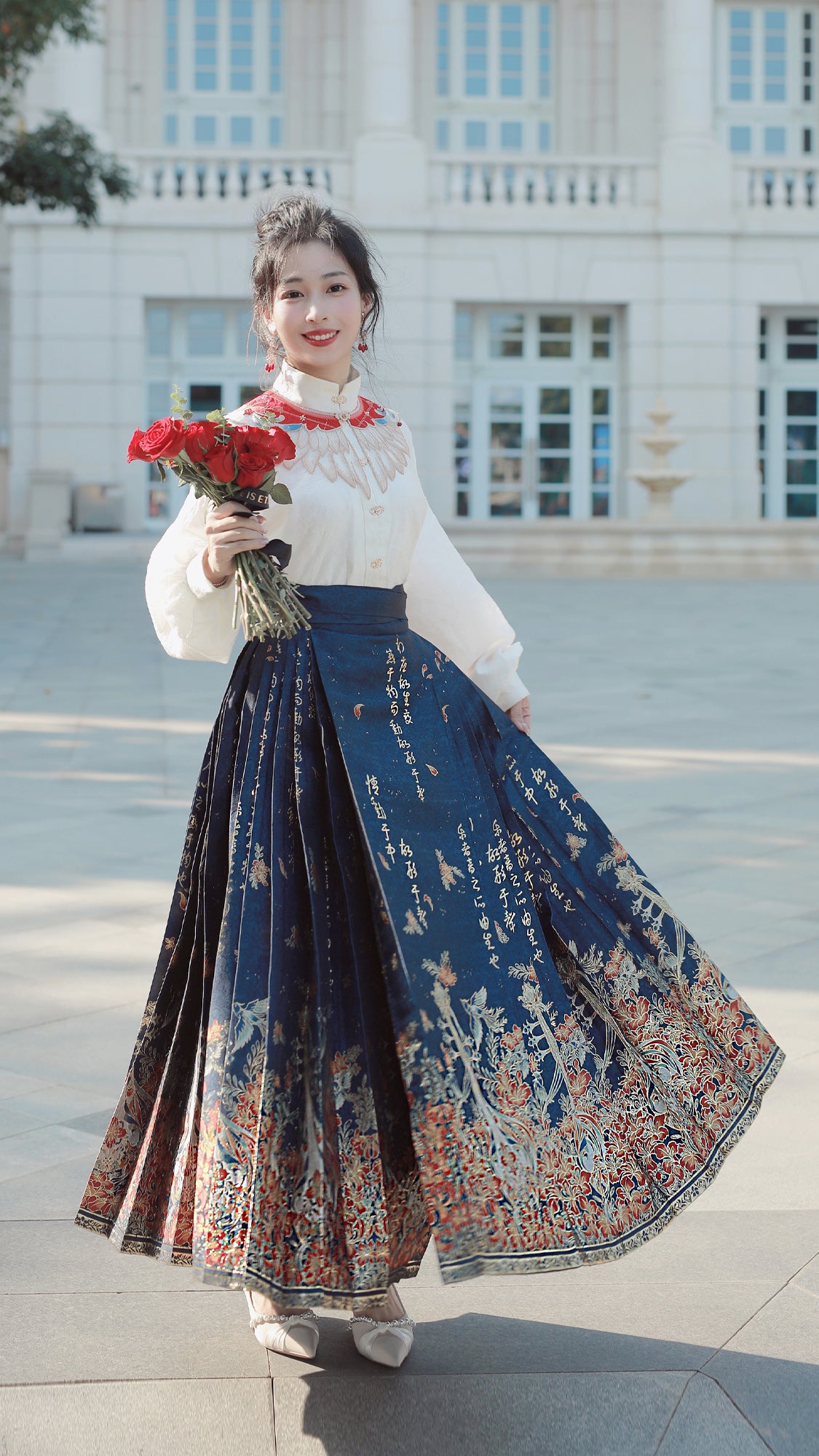 [Melodious Phoenix Flower] Ming-style Hanfu Brocade Horseface Skirt - Blue